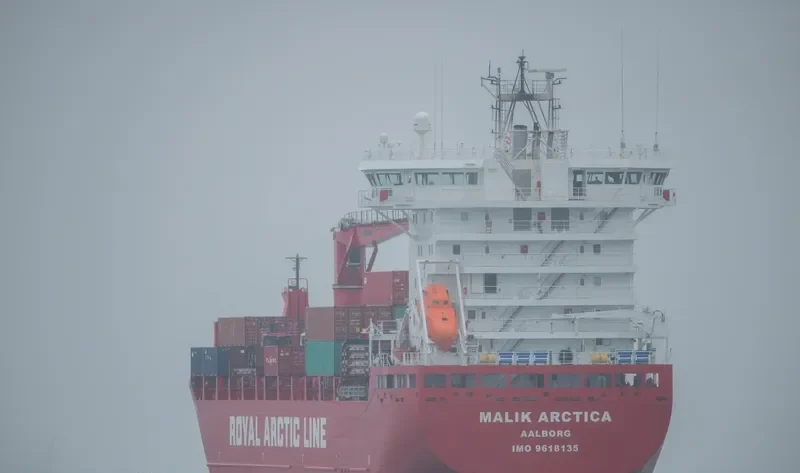 MALIK ARCTICA Container Ship IMO 9618135 photo 5