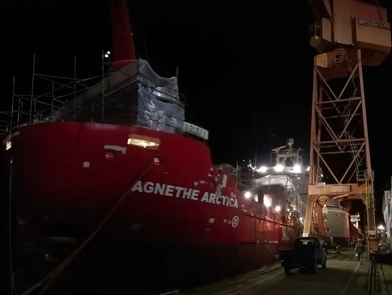 NANOQ ARCTICA Container Ship IMO 9618161 photo 3