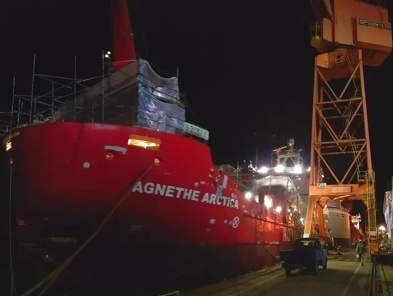 NANOQ ARCTICA Container Ship IMO 9618161 photo 5