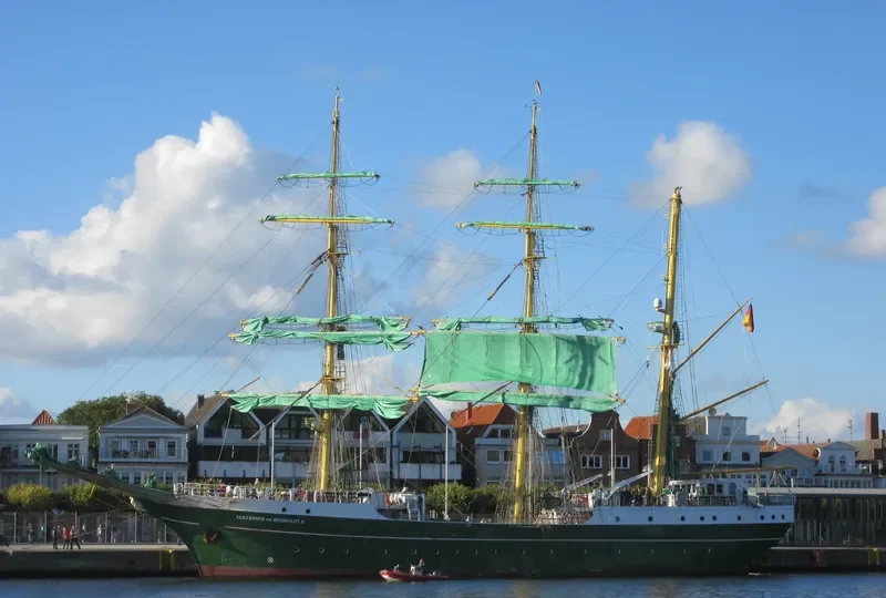 ALEX VON HUMBOLDT 2 Tanker IMO 9618446 photo 8