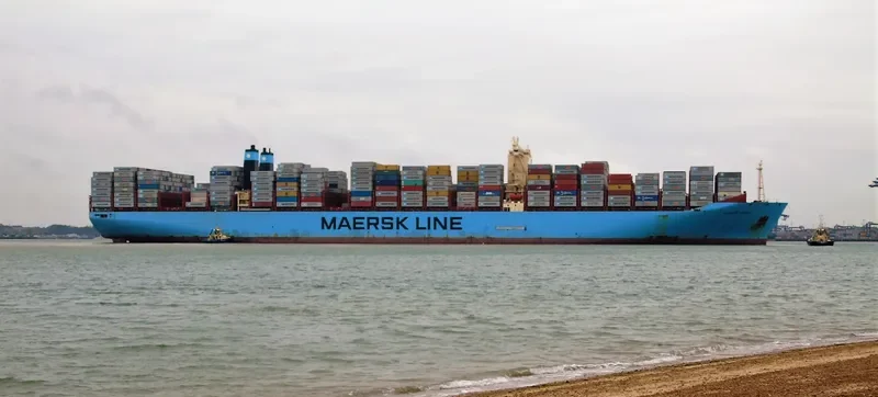MAGLEBY MAERSK Container Ship IMO 9619957 photo 3