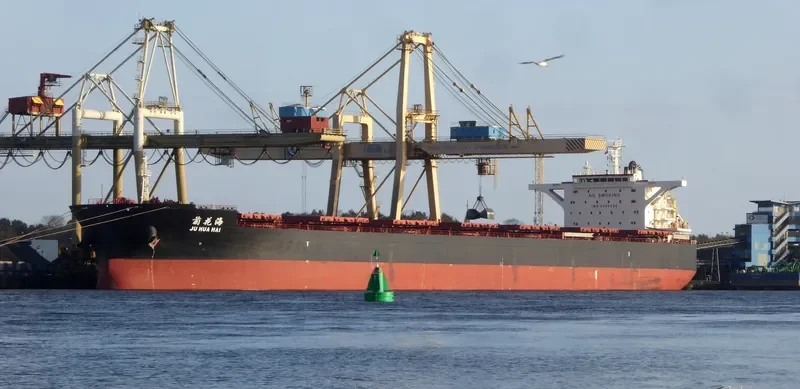 JU HUA HAI Bulk Carrier IMO 9620528 photo 4