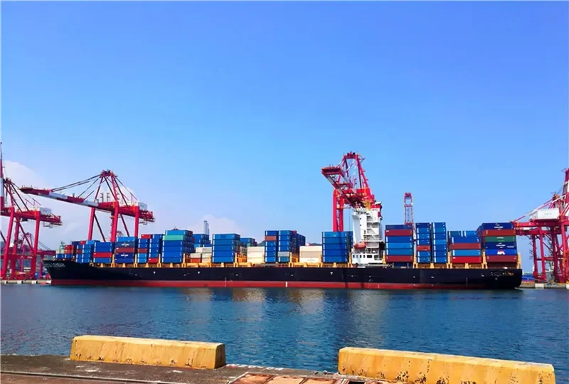 KOTA LEMBAH Container Ship IMO 9622318 photo 9