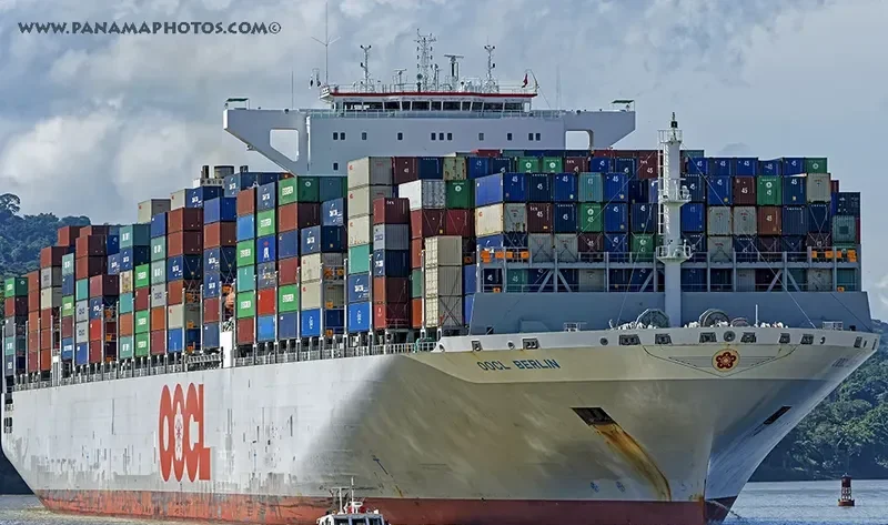 OOCL BERLIN Container Ship IMO 9622605 photo 4