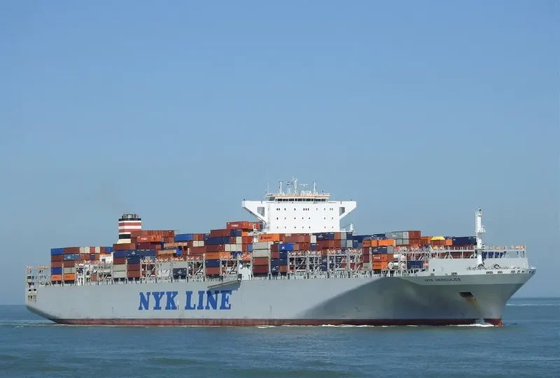 OOCL FRANCE Container Ship IMO 9622617 photo 4