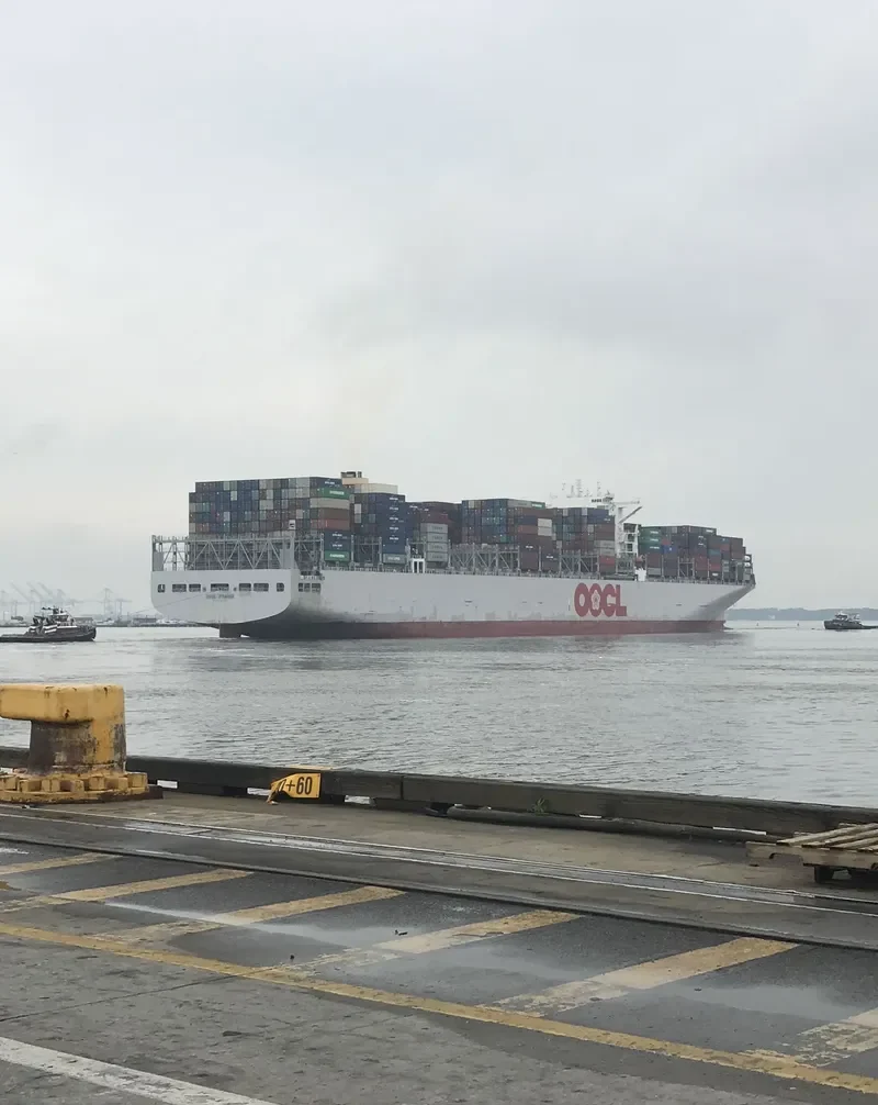 OOCL FRANCE Container Ship IMO 9622617 photo 5