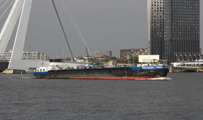 PETER JAEGERS Tanker IMO 9624081 photo 4