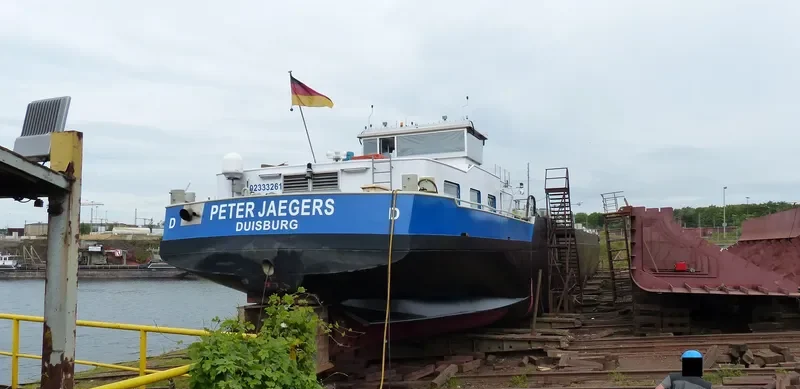 PETER JAEGERS Tanker IMO 9624081 photo 9