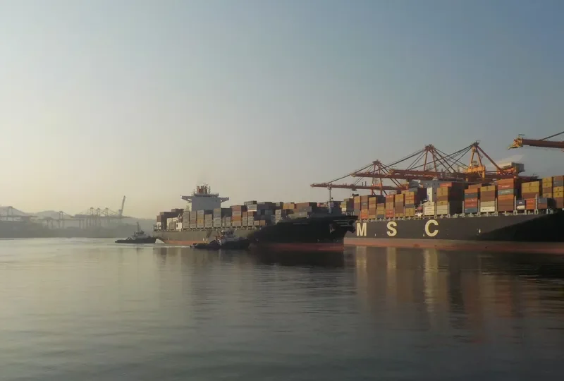 MAERSK ARAS Container Ship IMO 9624275 photo 2