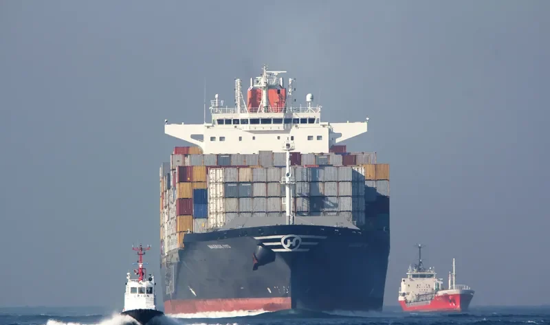 MAERSK IYO Container Ship IMO 9624287 photo 3