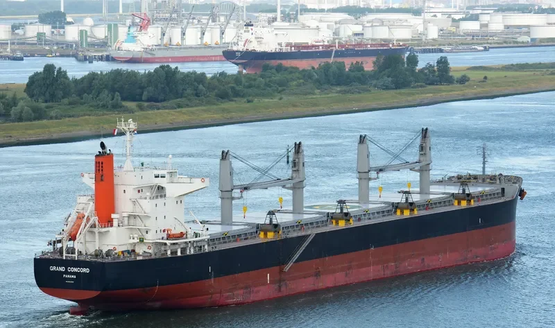 GRAND CONCORD Bulk Carrier IMO 9624639 photo 7