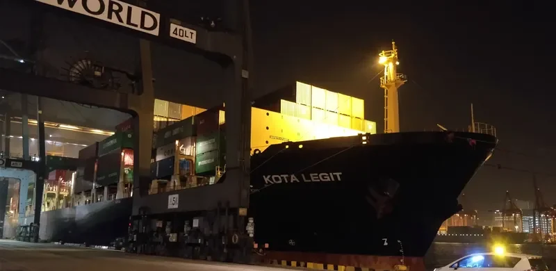KOTA LEGIT Container Ship IMO 9625413