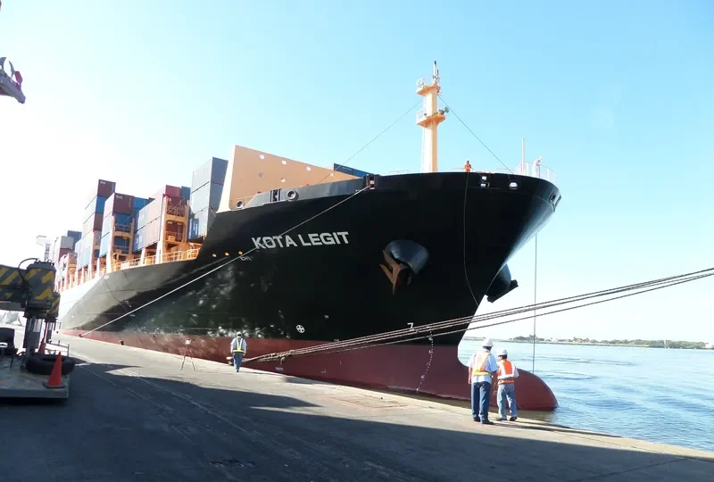KOTA LEGIT Container Ship IMO 9625413 photo 4