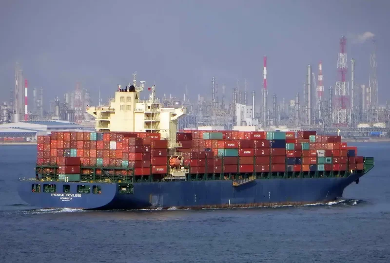 HYUNDAI PRIVILEGE Container Ship IMO 9625554
