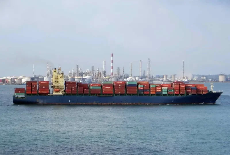 HYUNDAI PRIVILEGE Container Ship IMO 9625554 photo 2