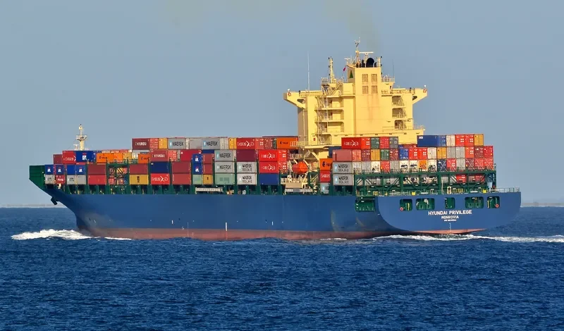 HYUNDAI PRIVILEGE Container Ship IMO 9625554 photo 8