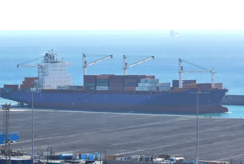 GENOA EXPRESS Container Ship IMO 9626041 photo 4