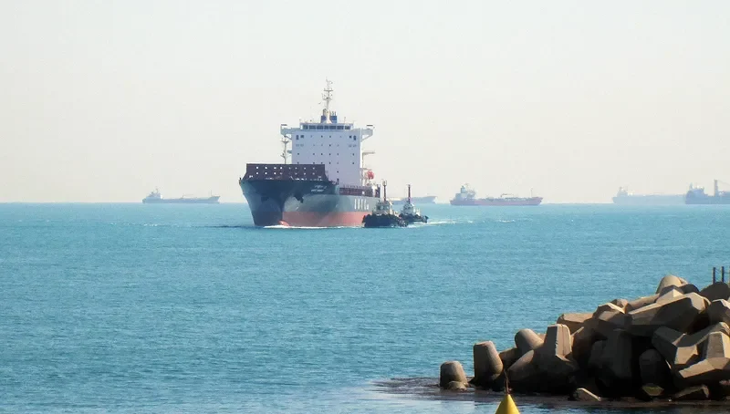 KMTC NINGBO Container Ship IMO 9626405 photo 9
