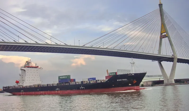 KESTREL Container Ship IMO 9626558 photo 3