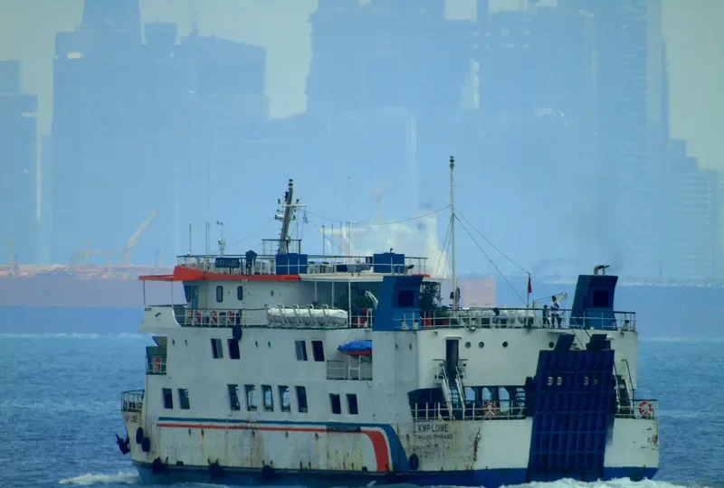LOME Ro-Ro IMO 9627447 photo 3