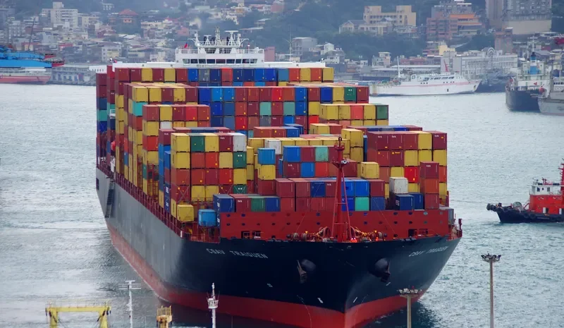 CSAV TRAIGUEN Container Ship IMO 9627904 photo 8