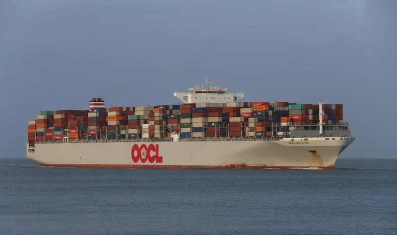 OOCL MALAYSIA Container Ship IMO 9627980 photo 6