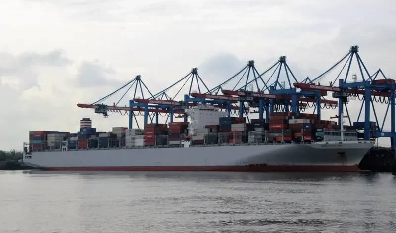 OOCL MALAYSIA Container Ship IMO 9627980 photo 8