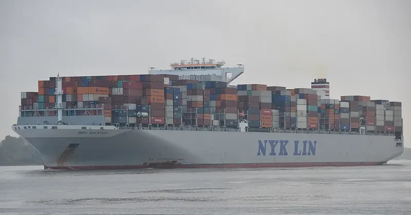 OOCL MALAYSIA Container Ship IMO 9627980 photo 9