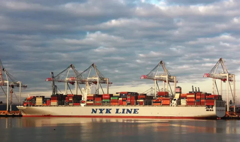 OOCL MALAYSIA Container Ship IMO 9627980 photo 10