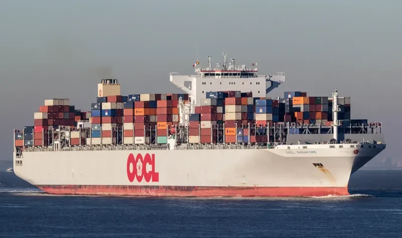 OOCL SINGAPORE Container Ship IMO 9628001 photo 8