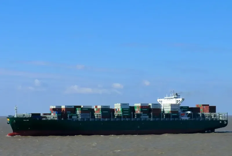 VALOR Container Ship IMO 9628154 photo 8