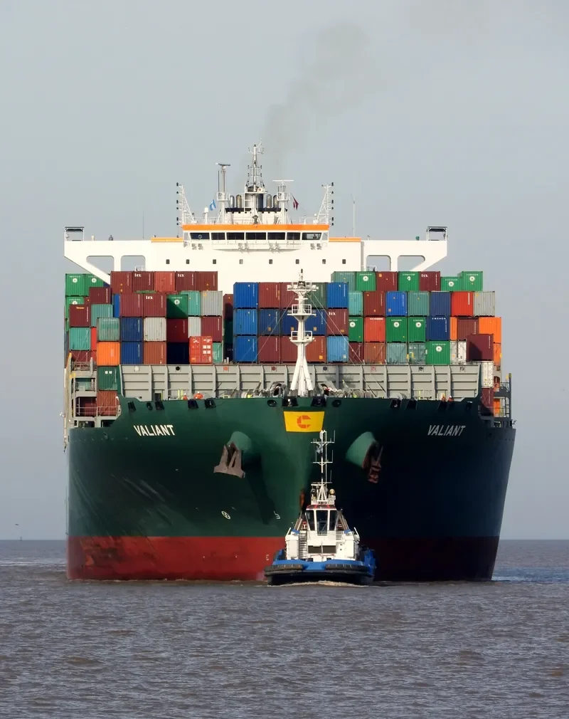 VALIANT Container Ship IMO 9628178 photo 2