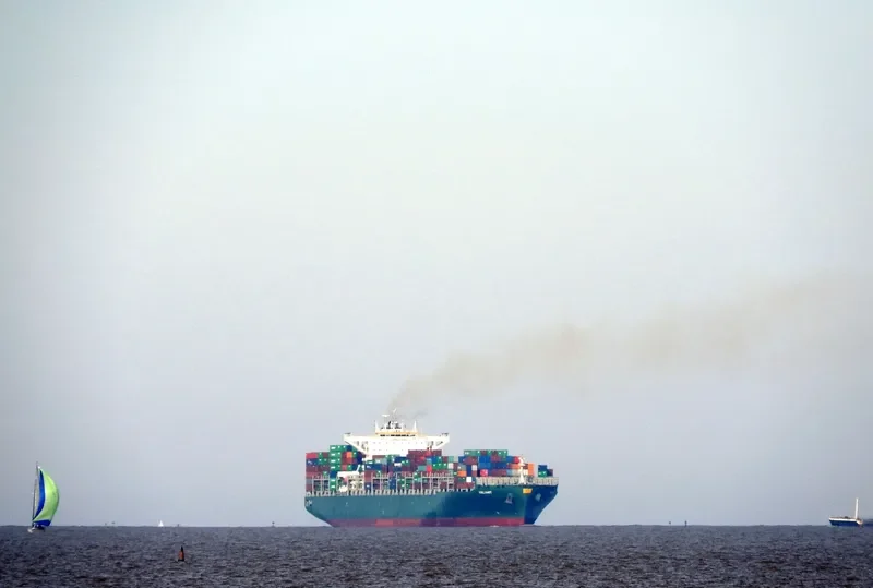 VALIANT Container Ship IMO 9628178 photo 3