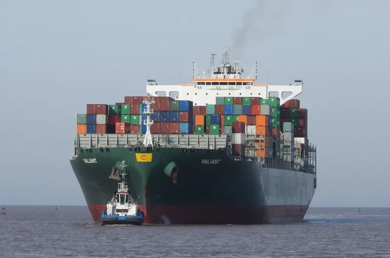 VALIANT Container Ship IMO 9628178 photo 4