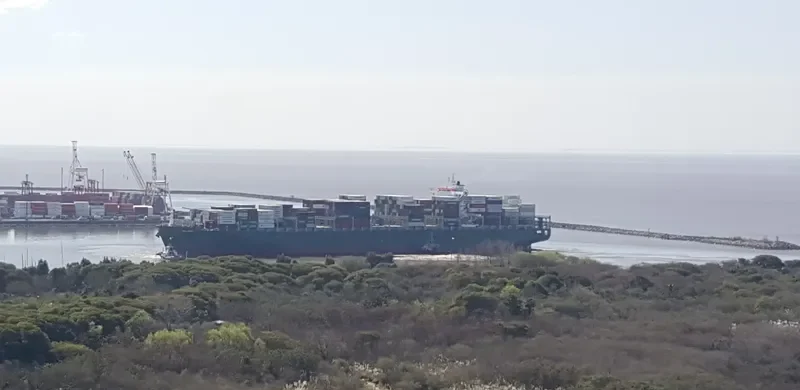 VALIANT Container Ship IMO 9628178 photo 7