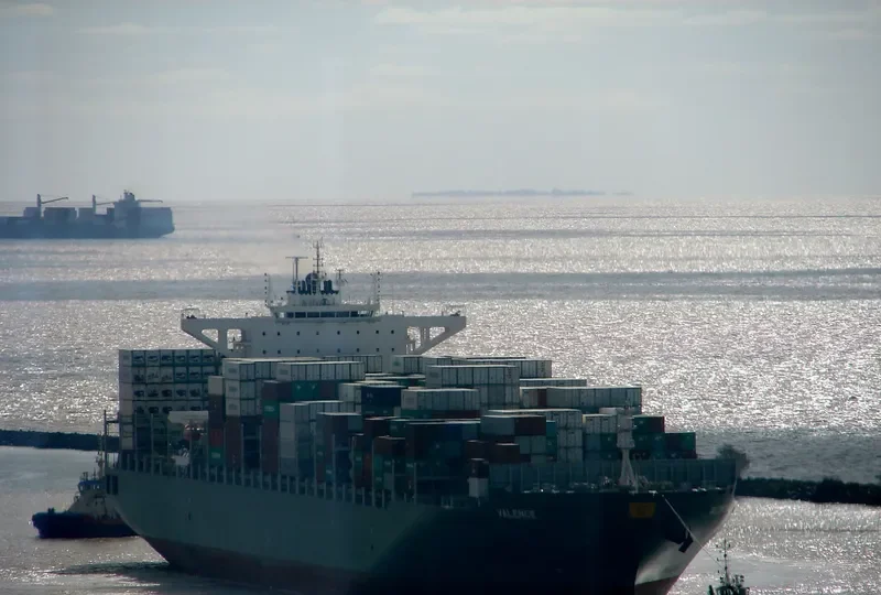 VALENCE Container Ship IMO 9628180 photo 3