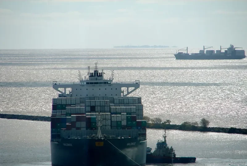 VALENCE Container Ship IMO 9628180 photo 4
