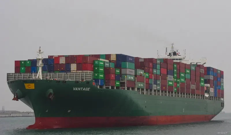 VANTAGE Container Ship IMO 9628192