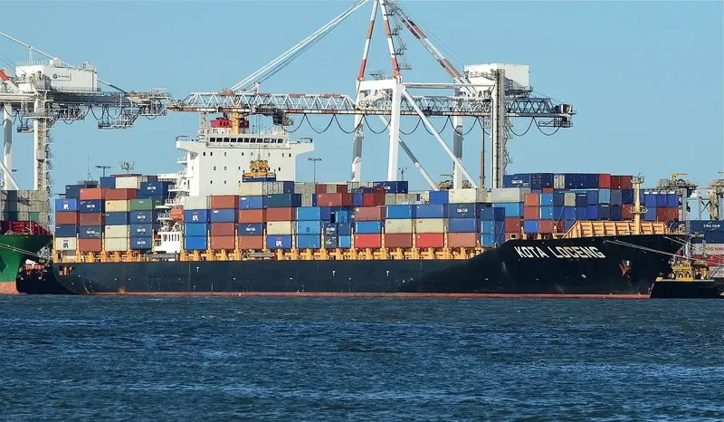 KOTA LOCENG Container Ship IMO 9628336 photo 7