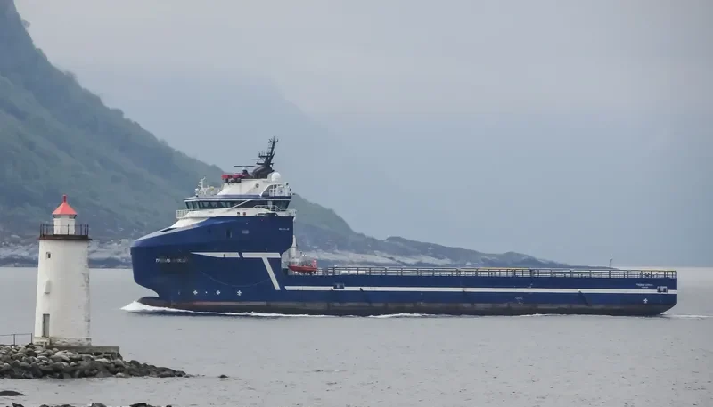 TROMS SIRIUS Offshore Vessel IMO 9628386 photo 3