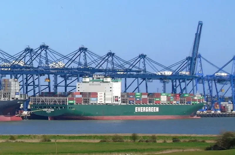 EVER LINKING Container Ship IMO 9629043 photo 2