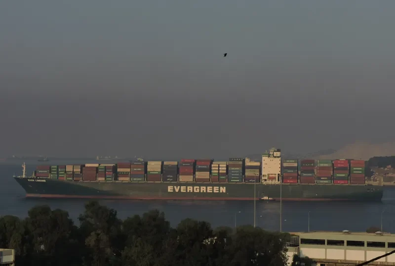 EVER LINKING Container Ship IMO 9629043 photo 7