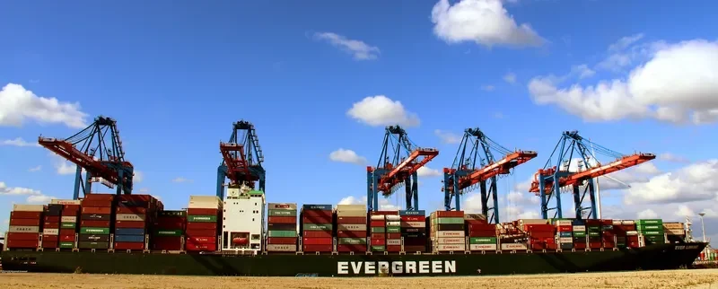 EVER LINKING Container Ship IMO 9629043 photo 9
