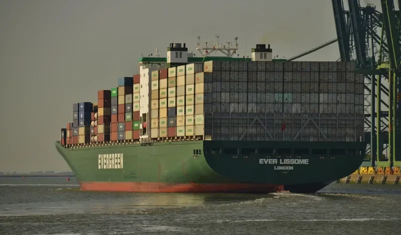 EVER LISSOME Container Ship IMO 9629079 photo 3