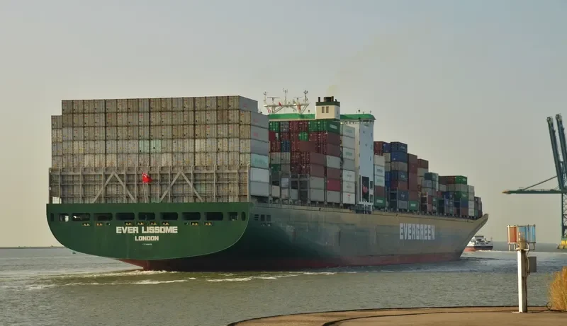EVER LISSOME Container Ship IMO 9629079 photo 4