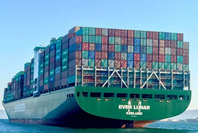 EVER LUNAR Container Ship IMO 9629093