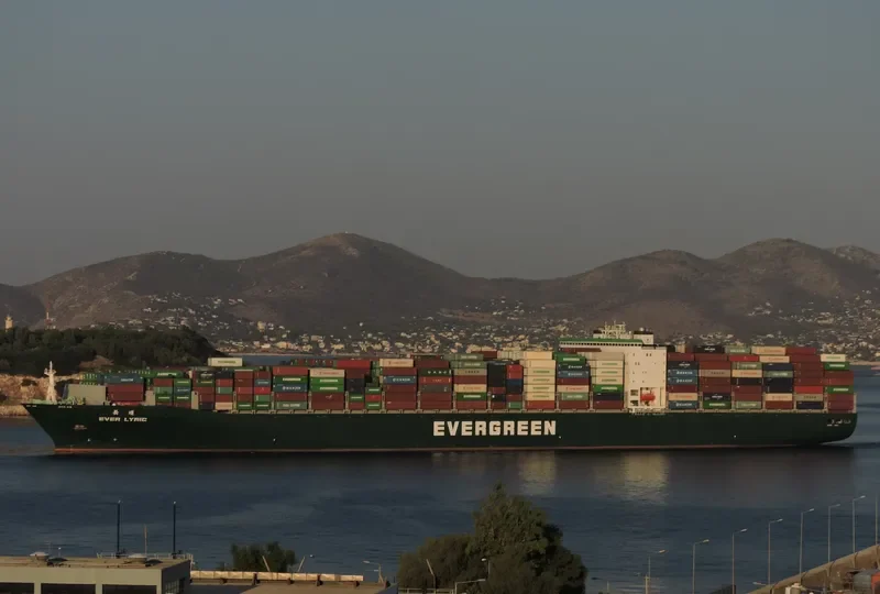 EVER LYRIC Container Ship IMO 9629108 photo 7