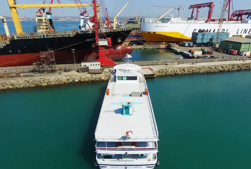 RIZA YUSUF GIRIT Passenger Ship IMO 9629184 photo 4