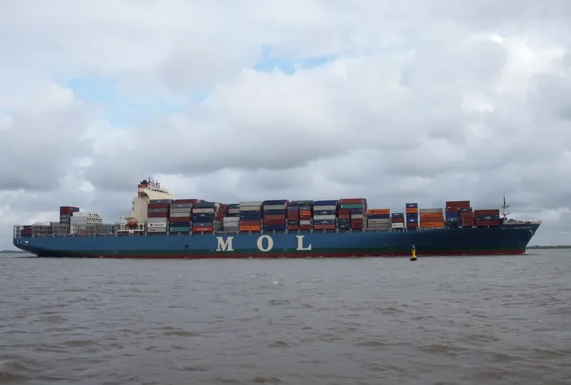 ONE COMMITMENT Container Ship IMO 9629902 photo 6