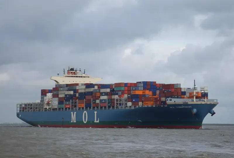 ONE COMMITMENT Container Ship IMO 9629902 photo 7
